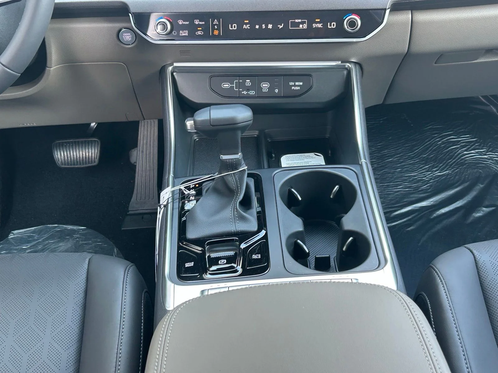 New 2026 White Kia EX image 18