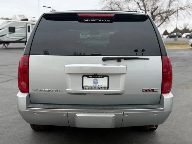 Used 2014 Silver GMC Denali image 6