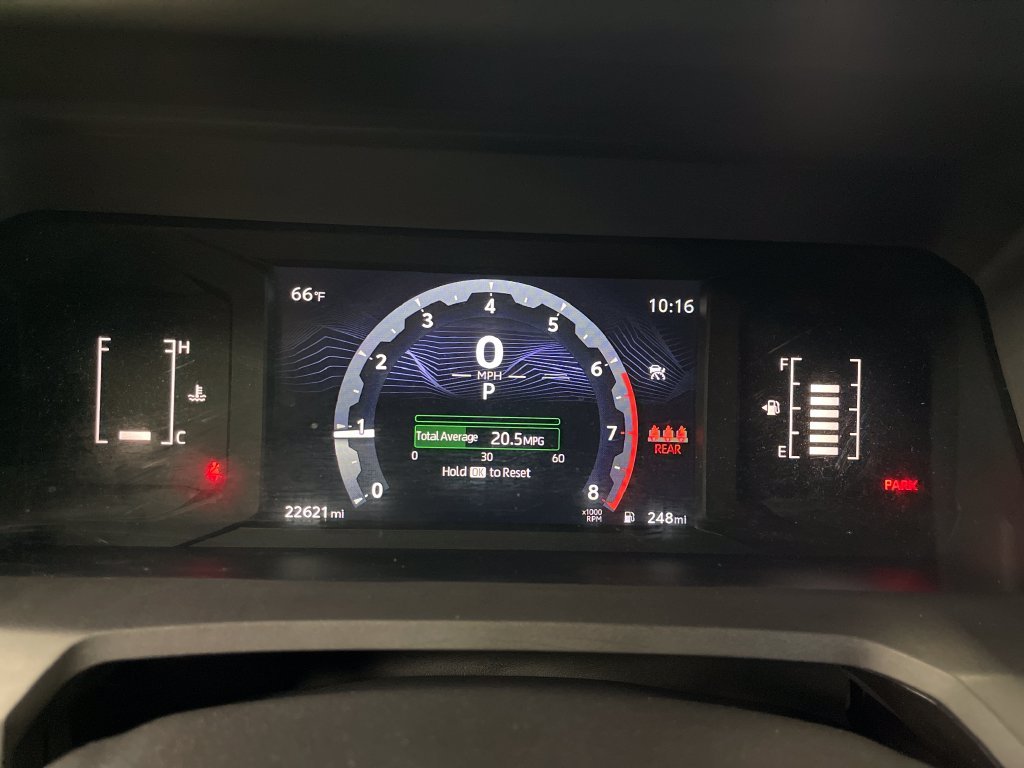 Used 2025  Toyota SR5 image 22