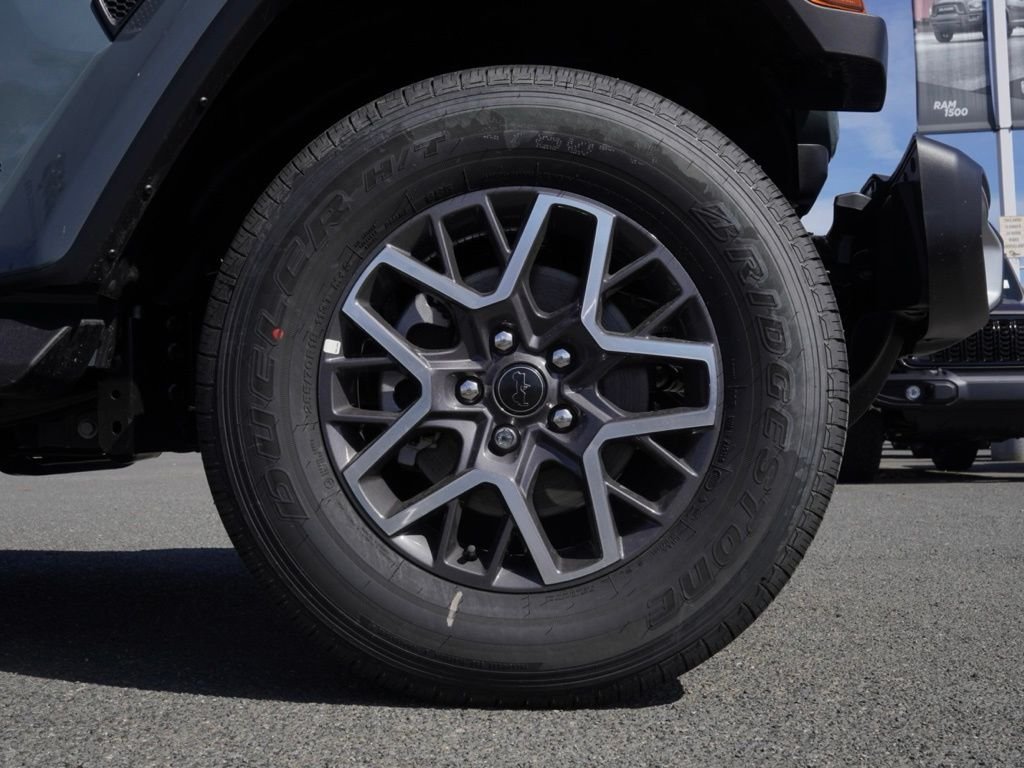 New 2026 Anvil Clear-Coat Exterior Paint Jeep Sahara image 7