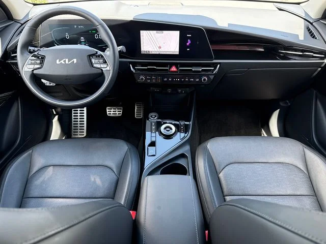 Used 2024 Mineral Blue Kia SX image 23
