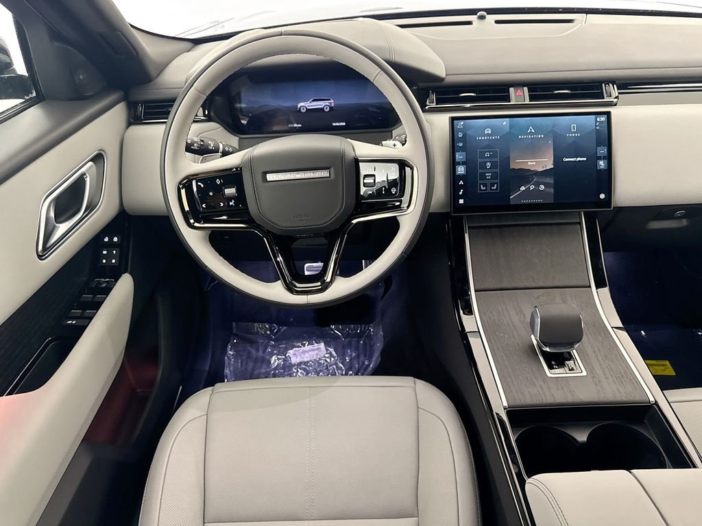New 2026 Santorini Black Land Rover Belgravia Edition image 23