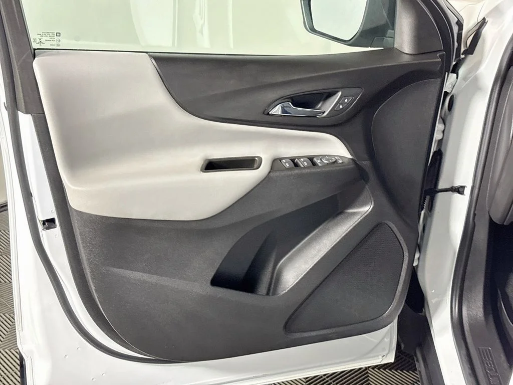 Used 2021 White Chevrolet LS image 10