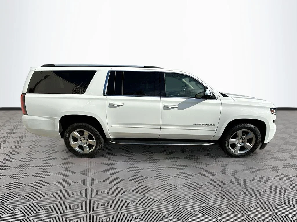 2020 Chevrolet Suburban Premier - Photo 9