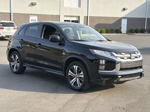 Used 2025 Black Mitsubishi  image 13
