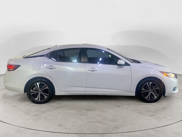 Used 2022 White Nissan SV image 4
