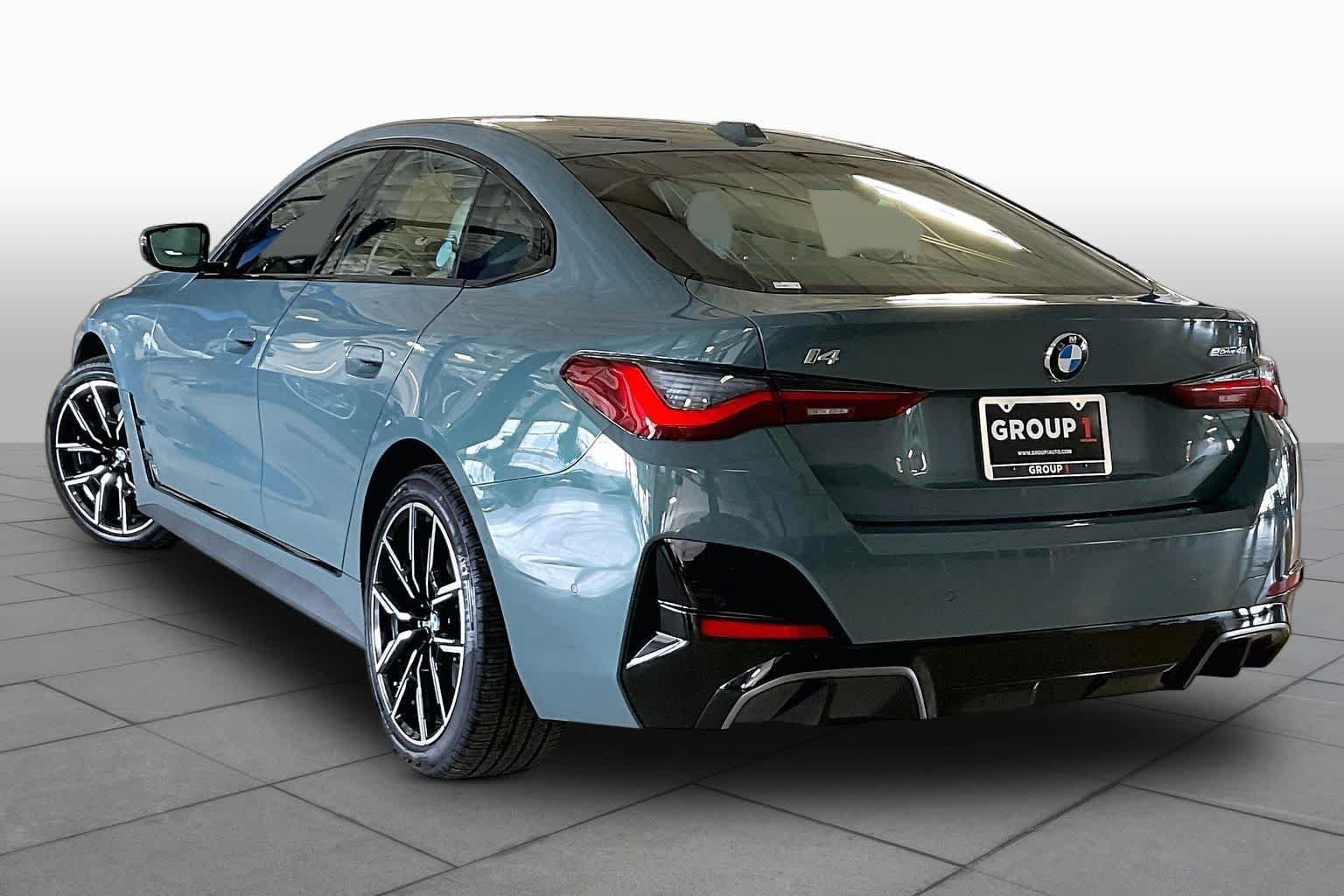 New 2026 Cape York Green Metallic BMW eDrive40 image 12