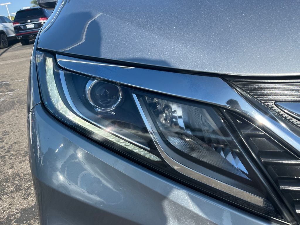 Used 2019 Silver Honda EX-L image 44