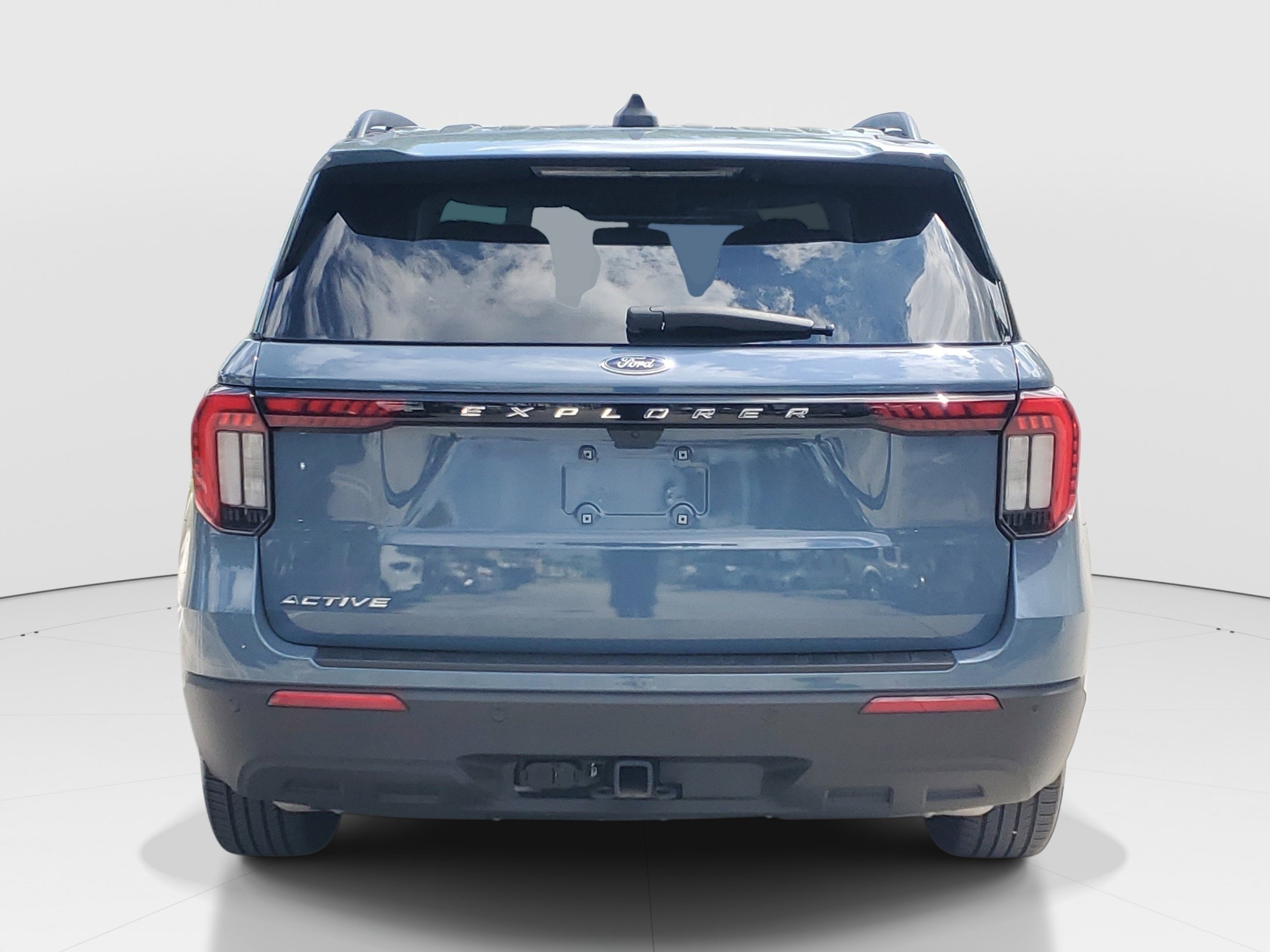 Used 2025 Vapor Blue Ford Active image 4