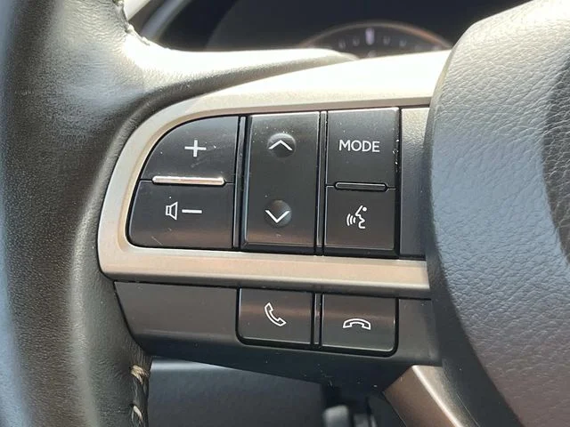 Used 2022 White Lexus 350 image 37