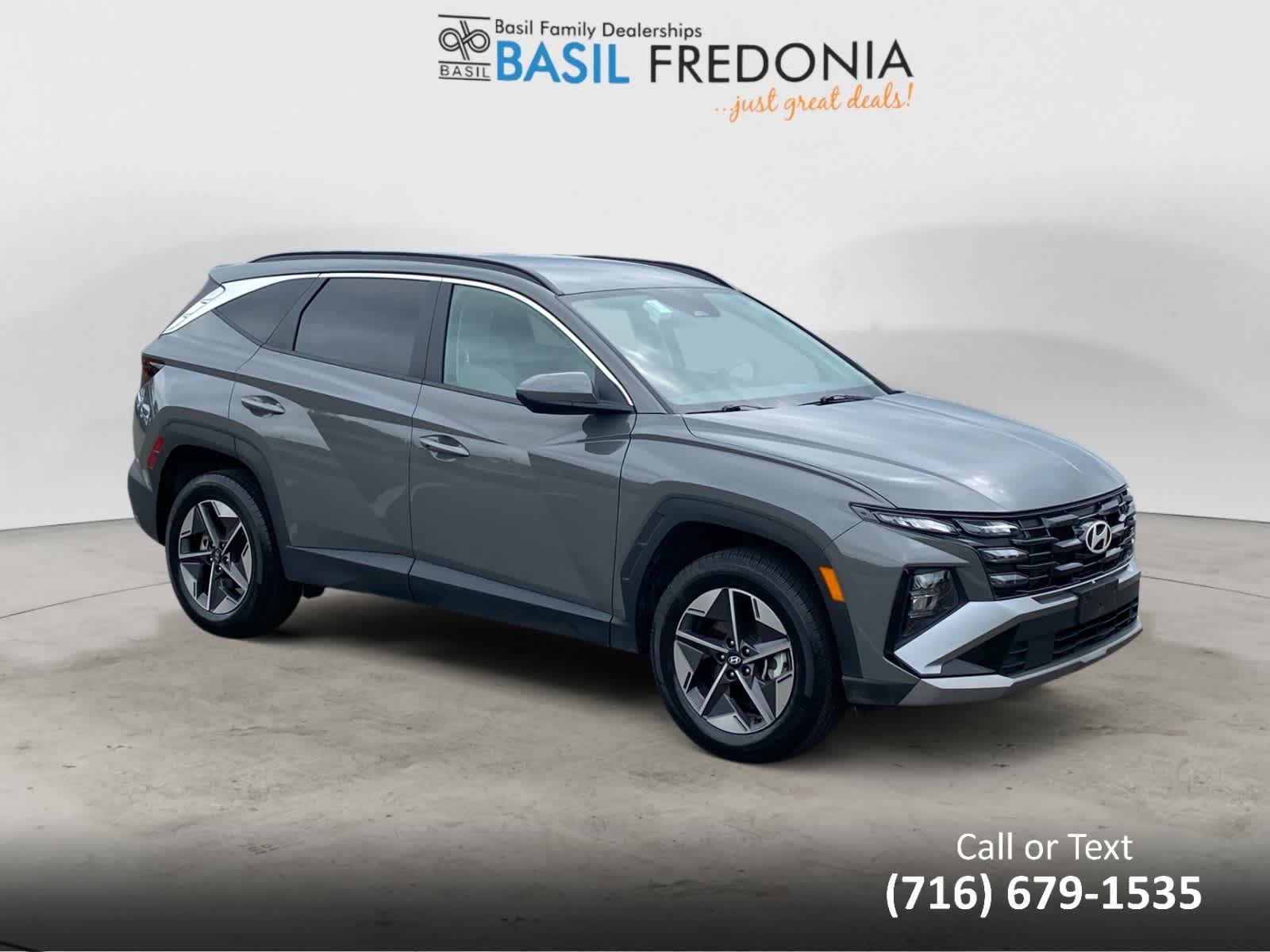 Used 2026 Hampton Gray Hyundai SEL image 11