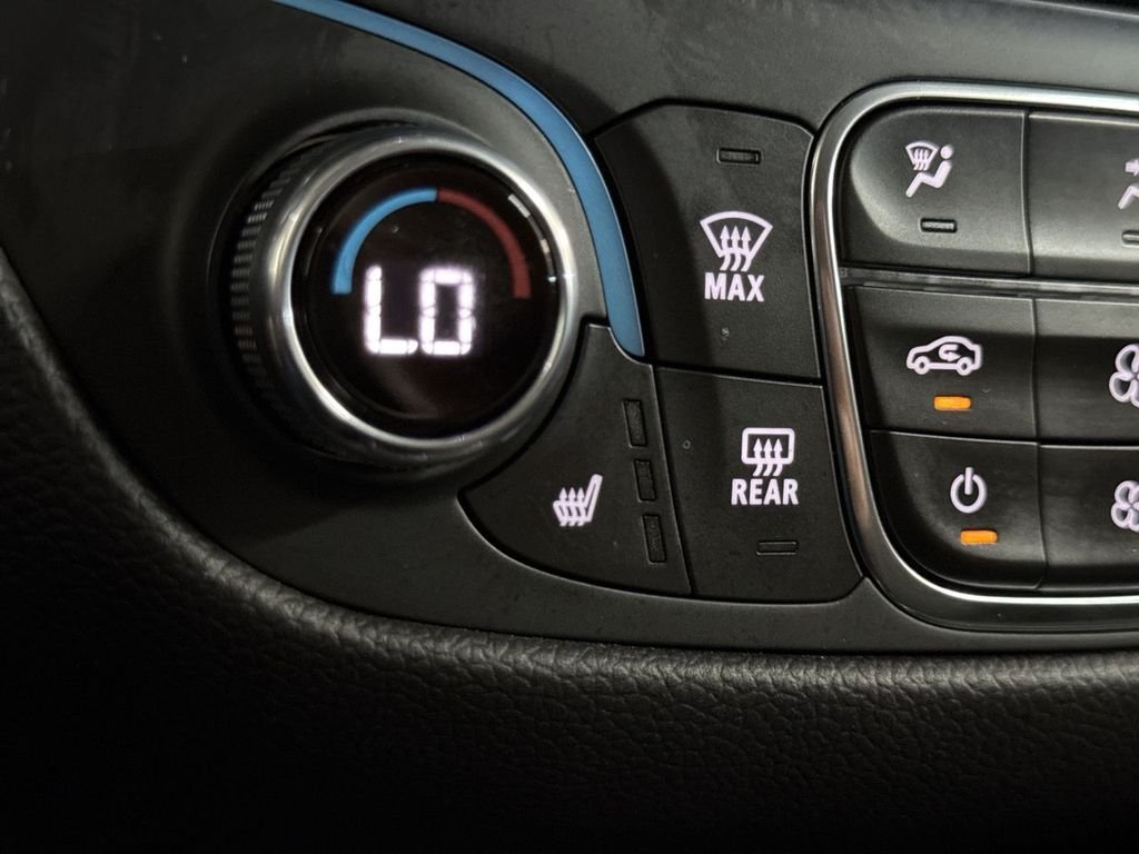 Used 2022 Blue Chevrolet LT image 30