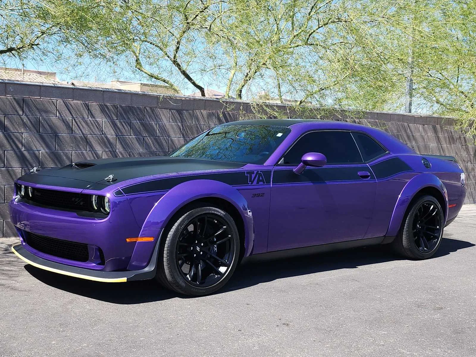 Used 2023 Plum Crazy Pearlcoat Dodge R/T Scat Pack Widebody image 4