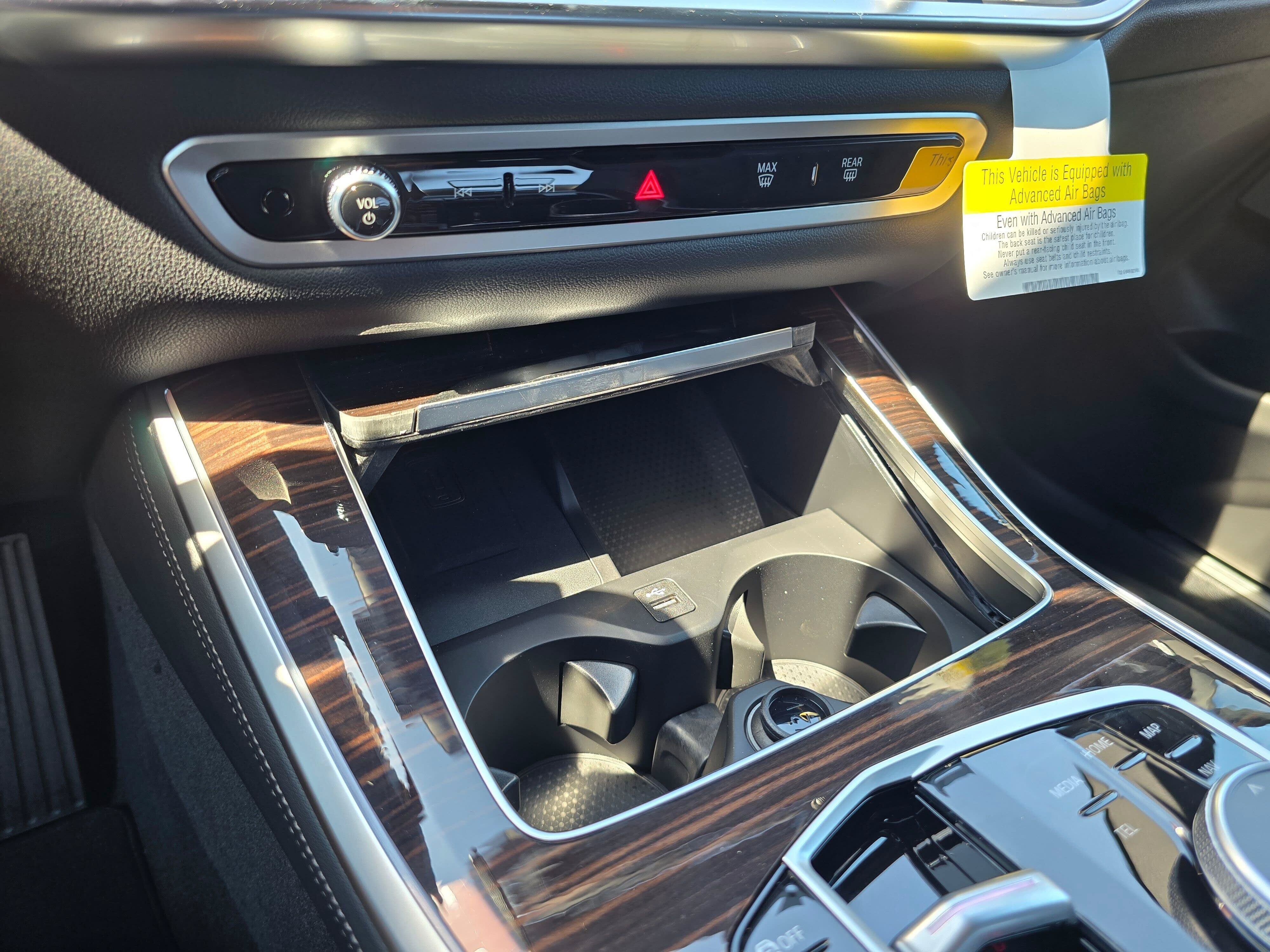 New 2026 Alpine White BMW xDrive40i image 21