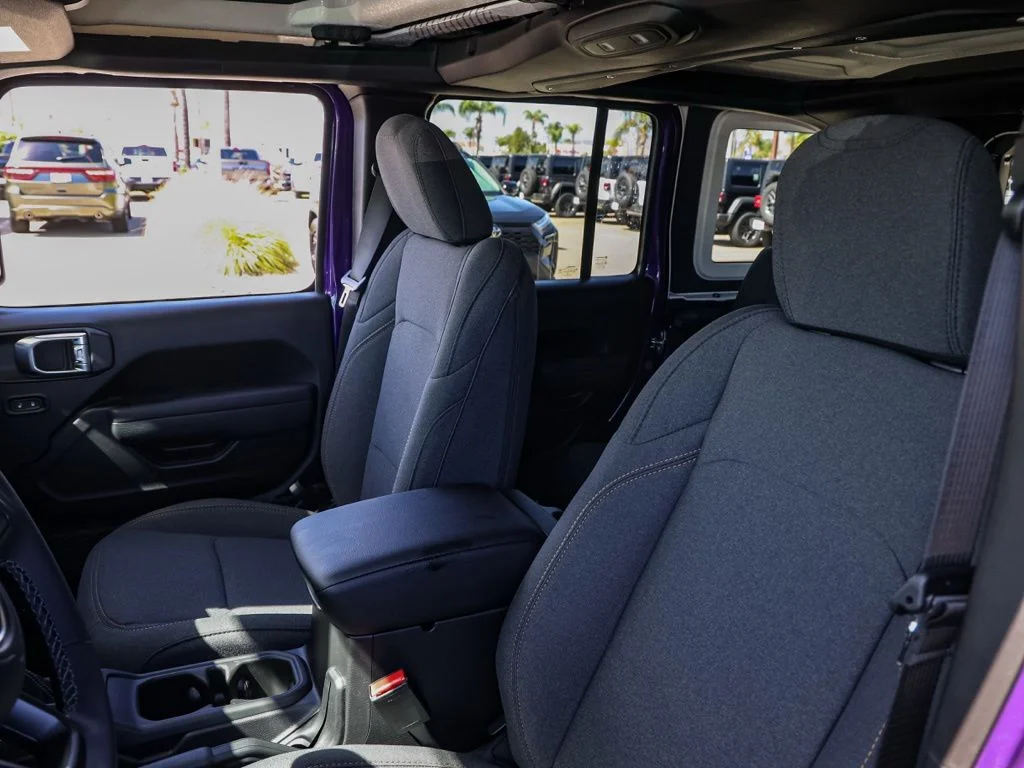 New 2026 Reign Exterior Paint Jeep Sport S image 14