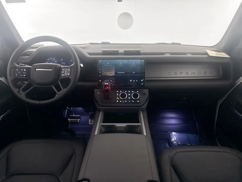 2026 Land Rover Defender V8 - Photo 21