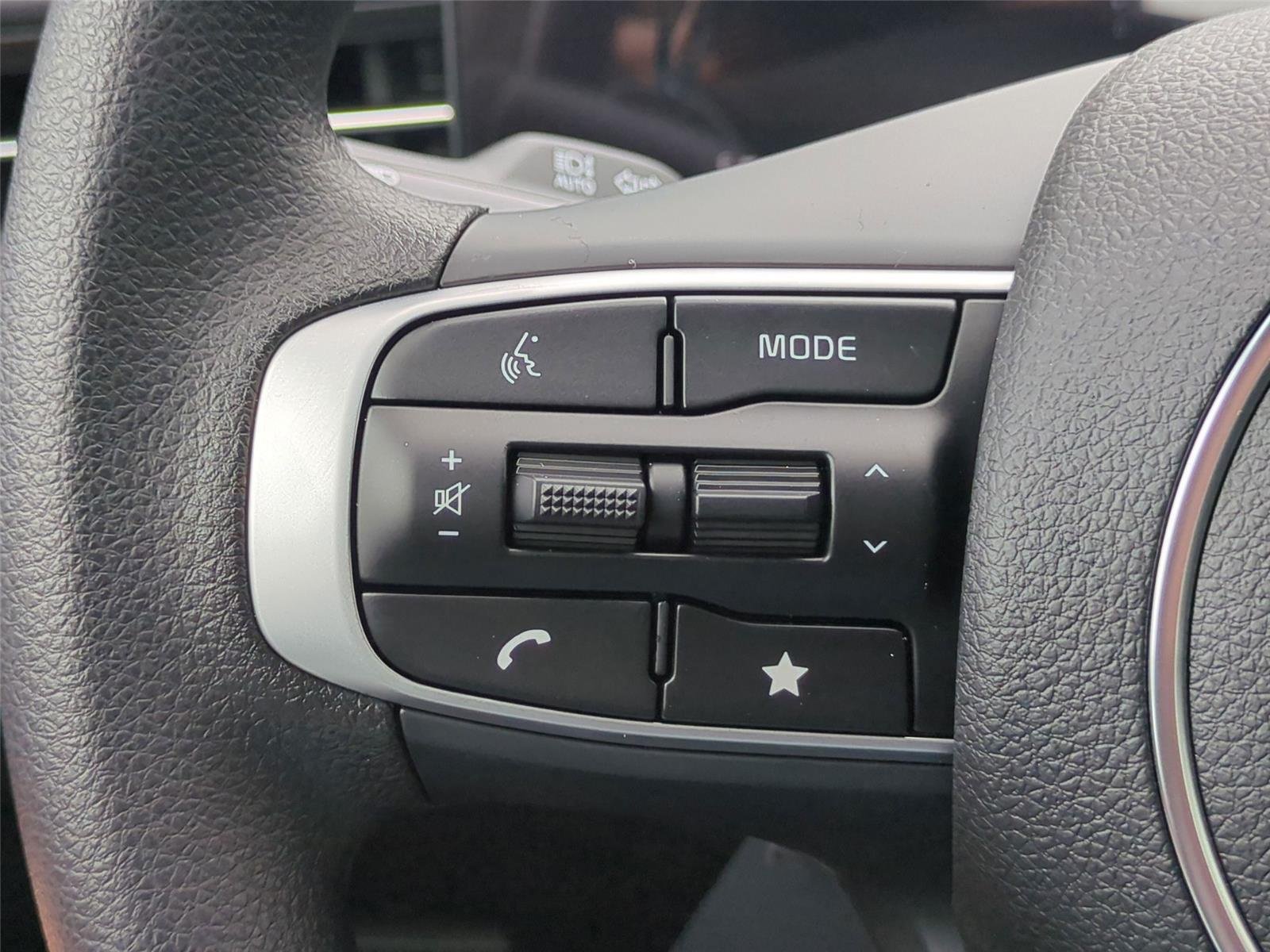 New 2026 Aurora Black Pearl Kia LXS image 20