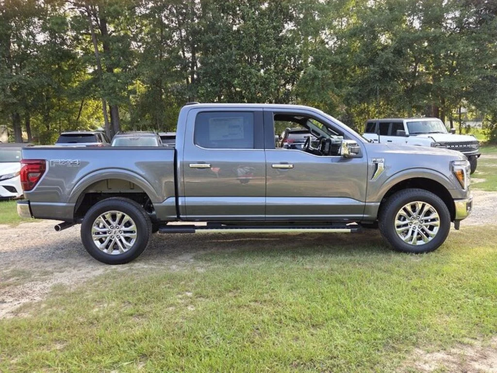 New 2026 Carbonized Gray Metallic Ford Lariat® image 14