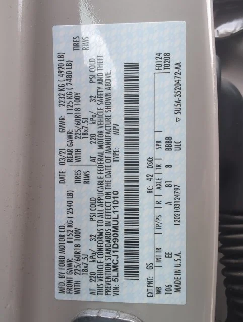 Used 2021 White Lincoln Standard image 17