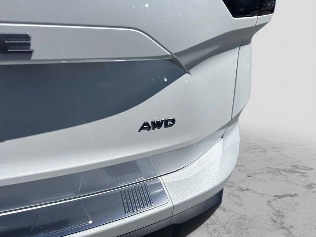 Used 2026 White Nissan SV image 5