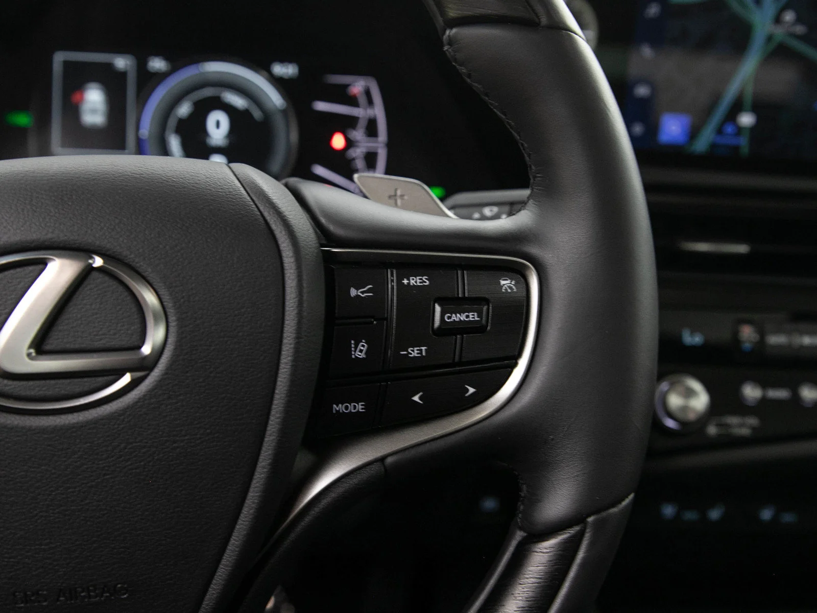 Used 2025 Black Lexus ES 300h F Sport Handling image 26