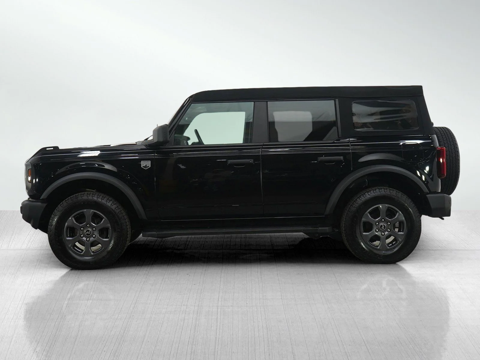 Used 2022 Ford Bronco 4-Door Big Bend with VIN 1FMEE5BP1NLB48920 for sale in Minneapolis, Minnesota