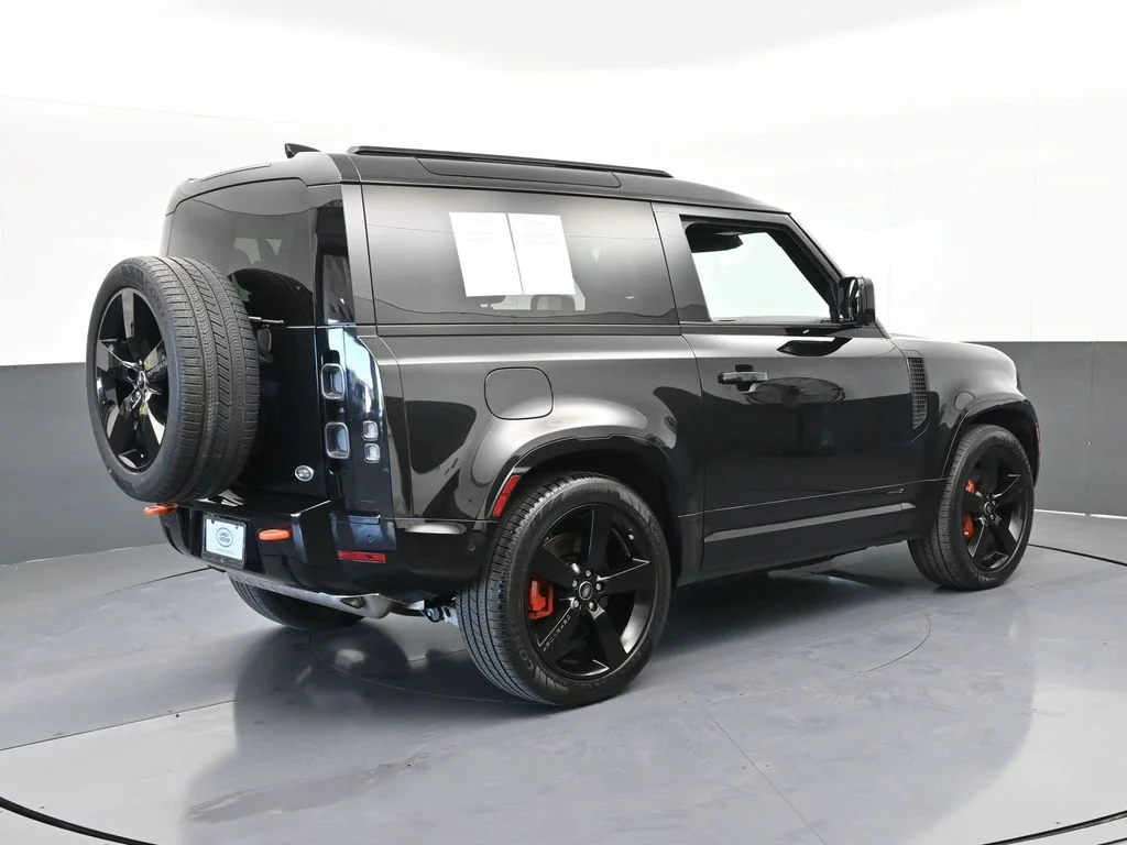 Used 2023 Black Land Rover X image 5