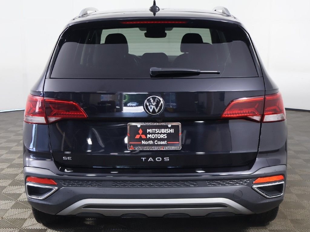Used 2023 Black Volkswagen 1.5T SE image 12