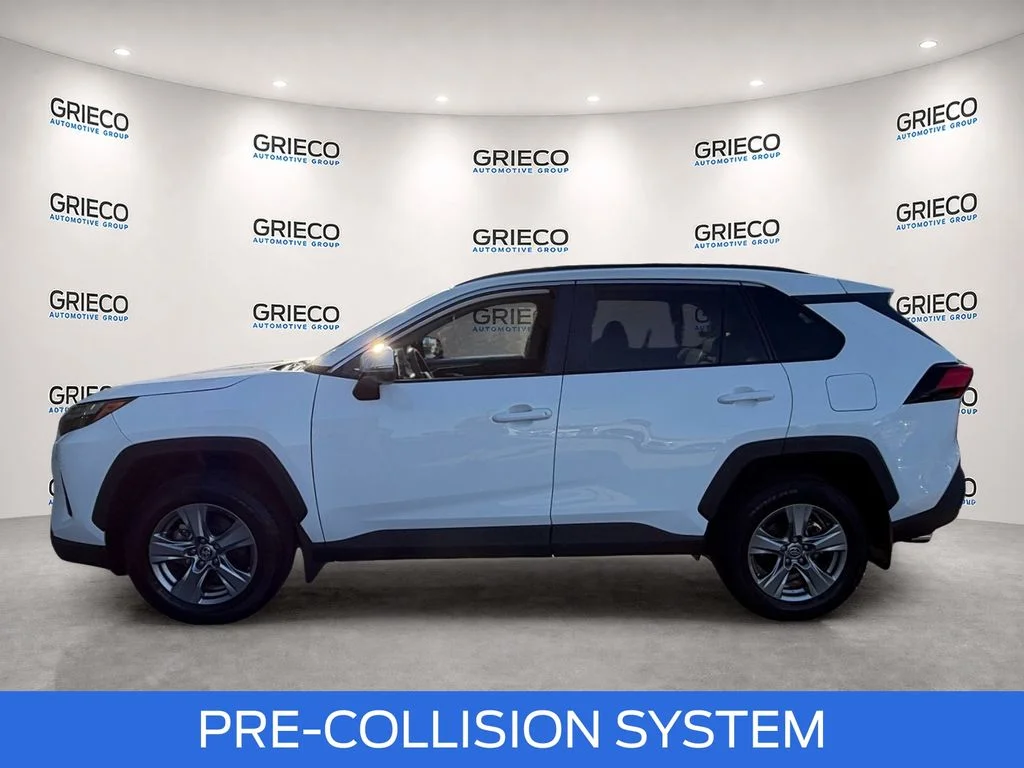 Used 2024 Ice Toyota XLE image 4