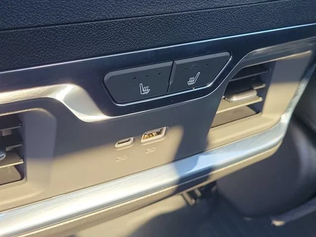 2025 Chevrolet Silverado 2500HD LTZ - Photo 22