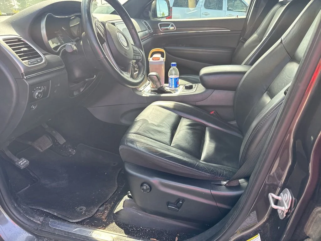 Used 2019 Granite Crystal Metallic Clearcoat Jeep Limited image 5