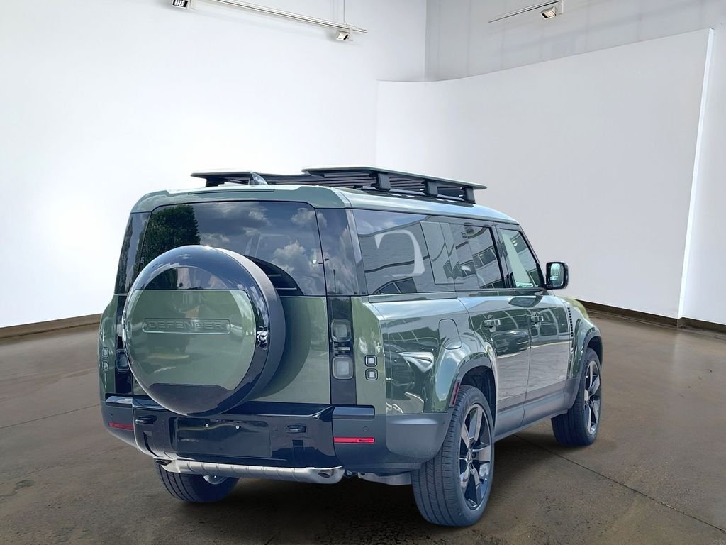 New 2026 Woolstone Green Land Rover S image 4