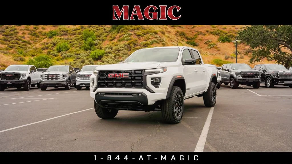 2026 GMC Canyon 2WD Elevation Crew Cab Short Box's photo