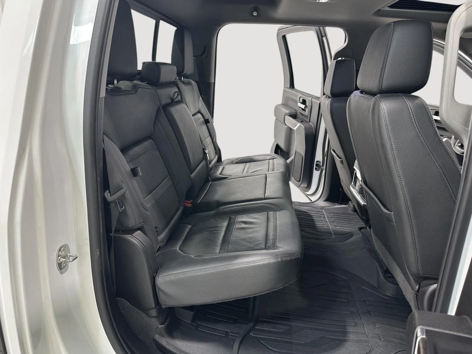 Used 2022 SUMMIT WHITE GMC Denali image 27