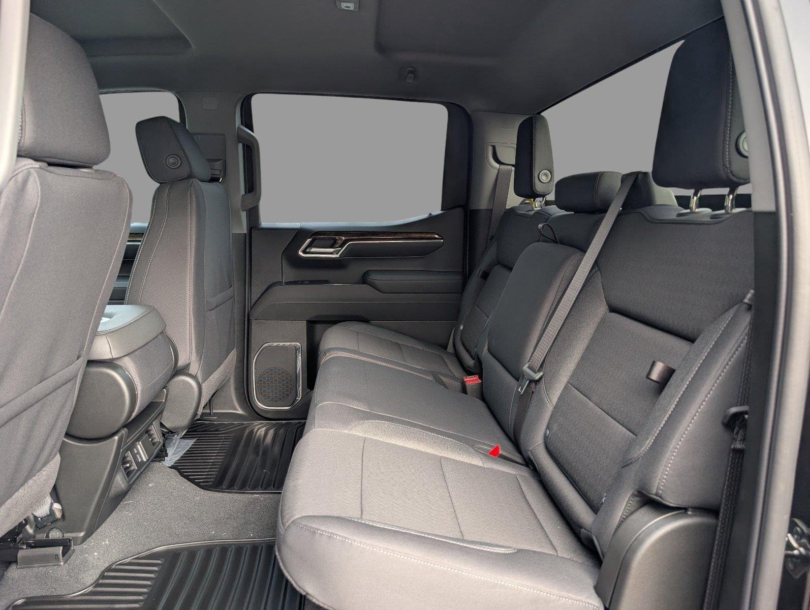 New 2026 Onyx Black GMC Elevation image 34