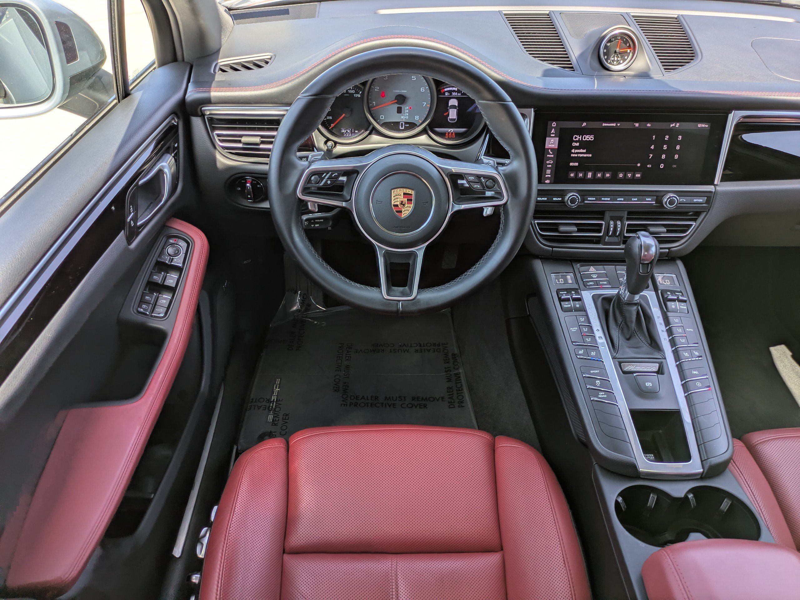 2021 Porsche Macan S - Photo 15