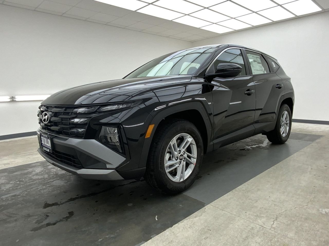 New 2026 Phantom Black Hyundai SE AWD image 1