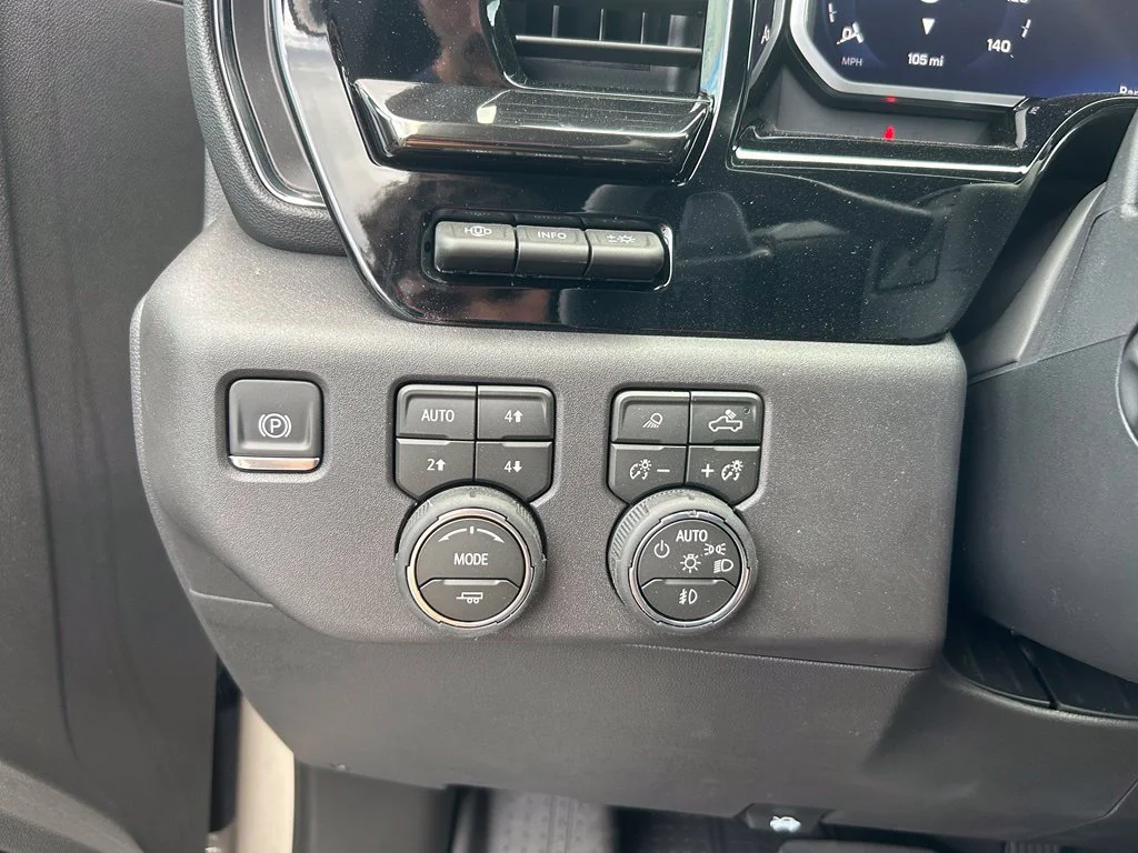 2026 Chevrolet Silverado 1500 ZR2 - Photo 18