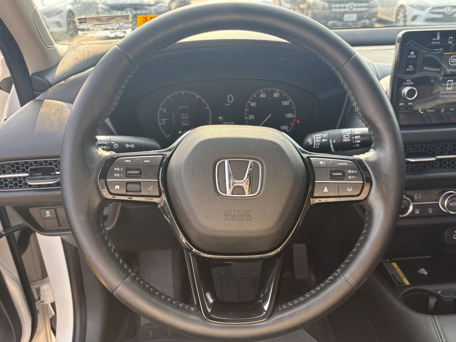 Used 2023 Platinum White Pearl Honda EX-L image 9