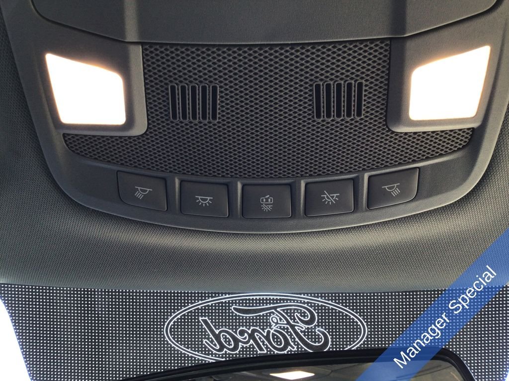 Used 2019 White Ford XL image 30