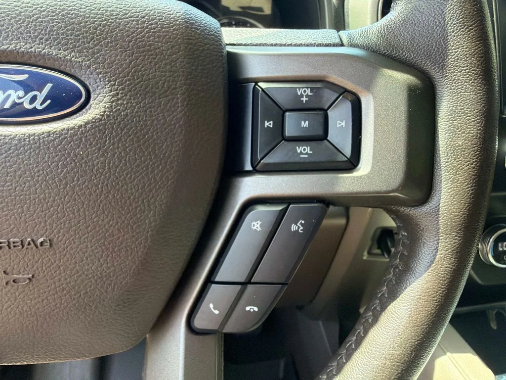 Used 2020 Red Ford XLT image 28