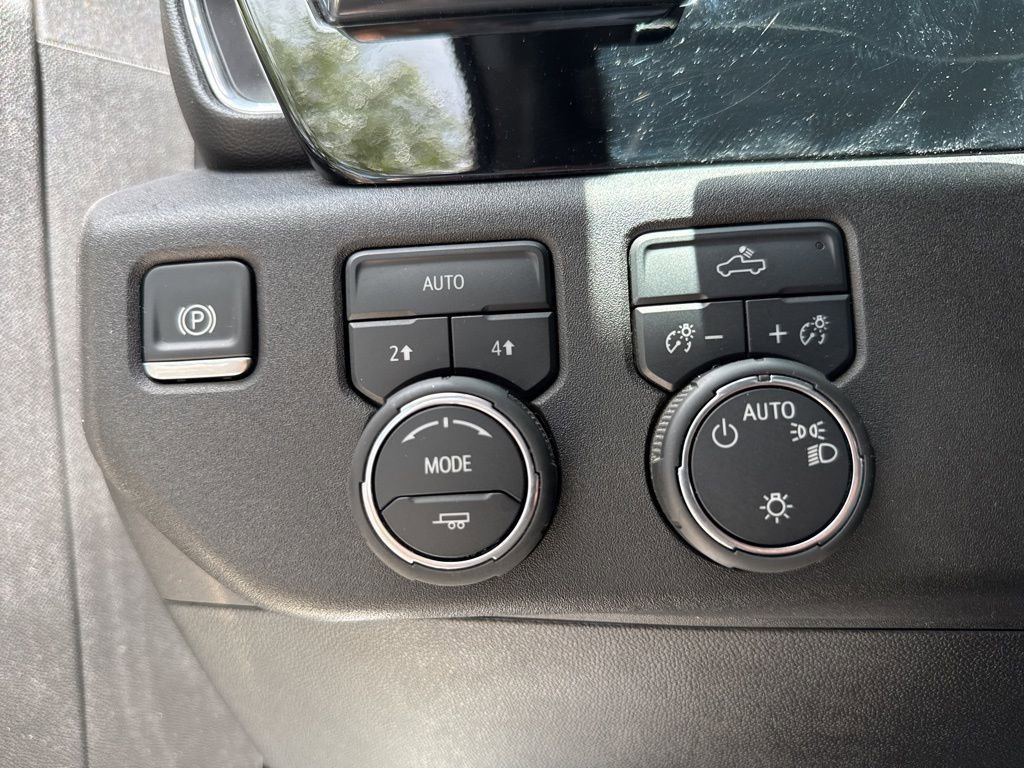 2025 Chevrolet Silverado 1500 LT - Photo 39