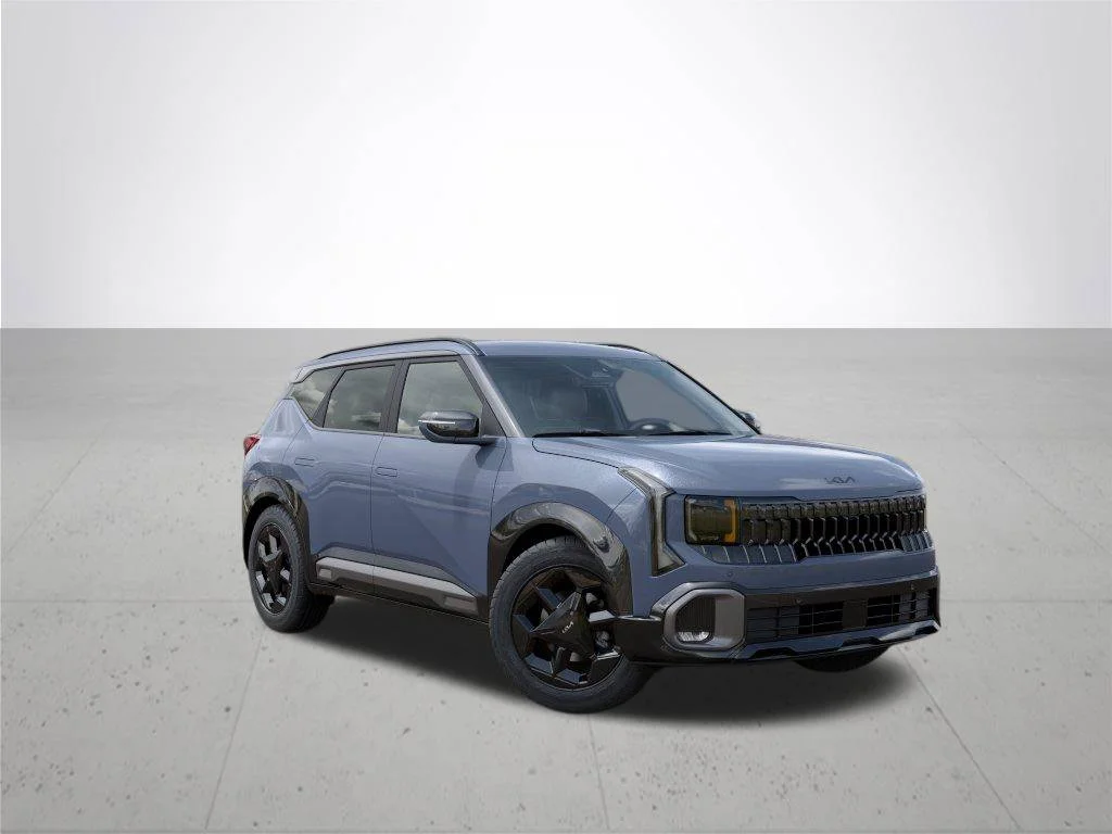 New 2027 Pale Gray Kia X-Line S image 8
