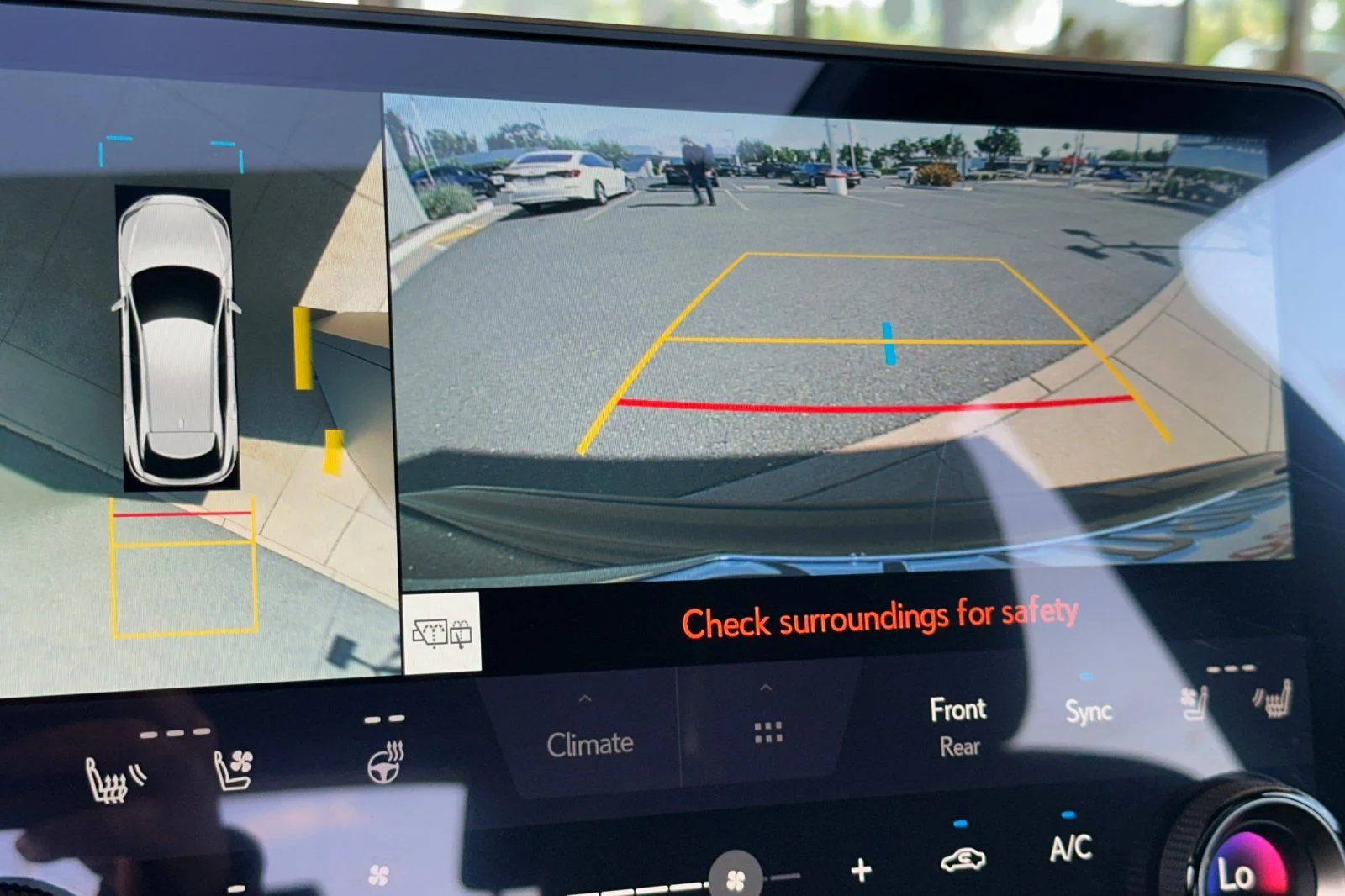 2025 Lexus RX PHEV 450h+ - Photo 16