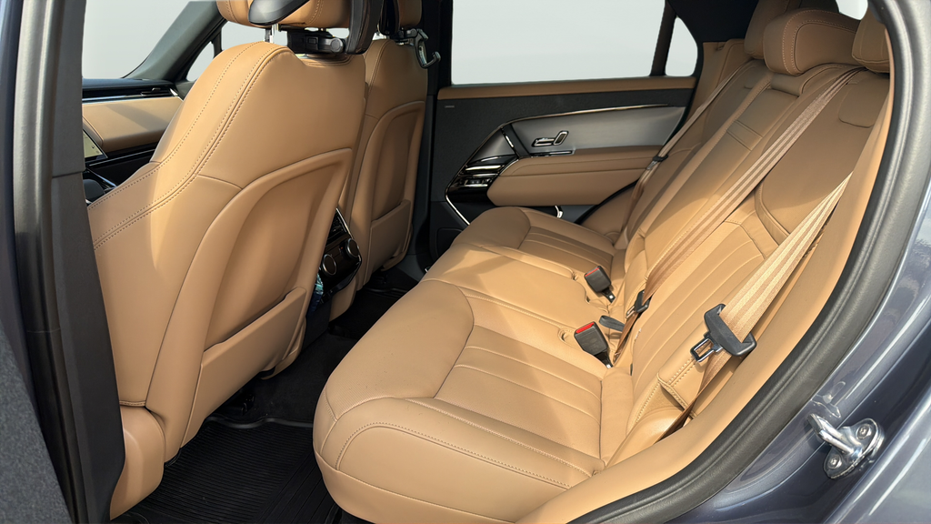New 2026 Varesine Blue Land Rover SE image 19