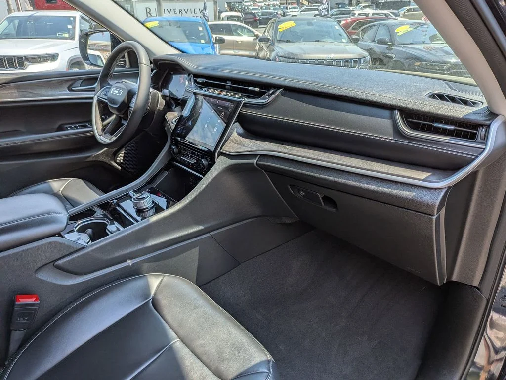 Used 2023 Black Jeep Limited image 26