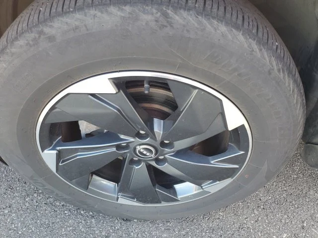Used 2024 Gray Nissan SV image 23