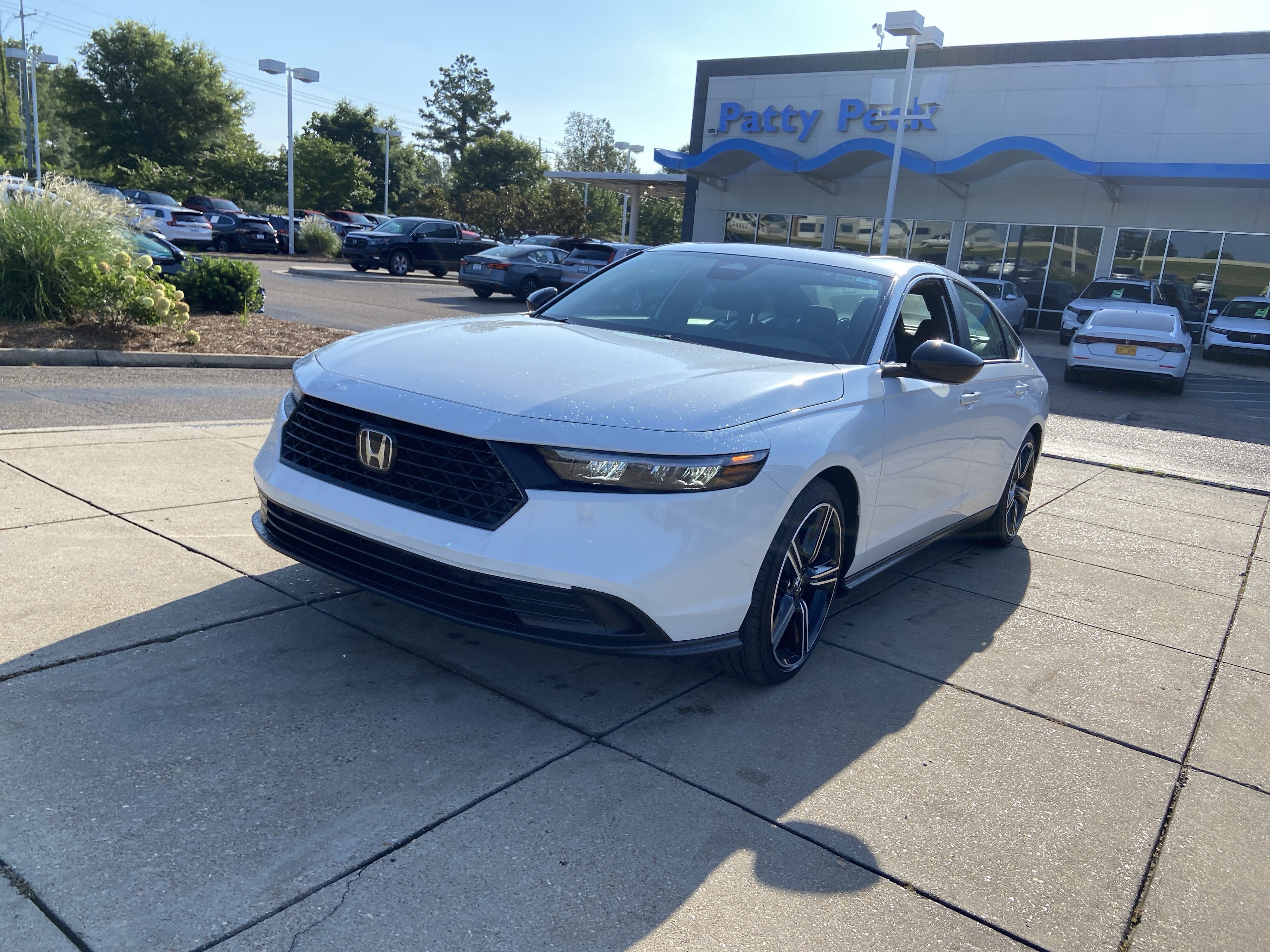 New 2026 Platinum White Pearl Honda Sport image 4