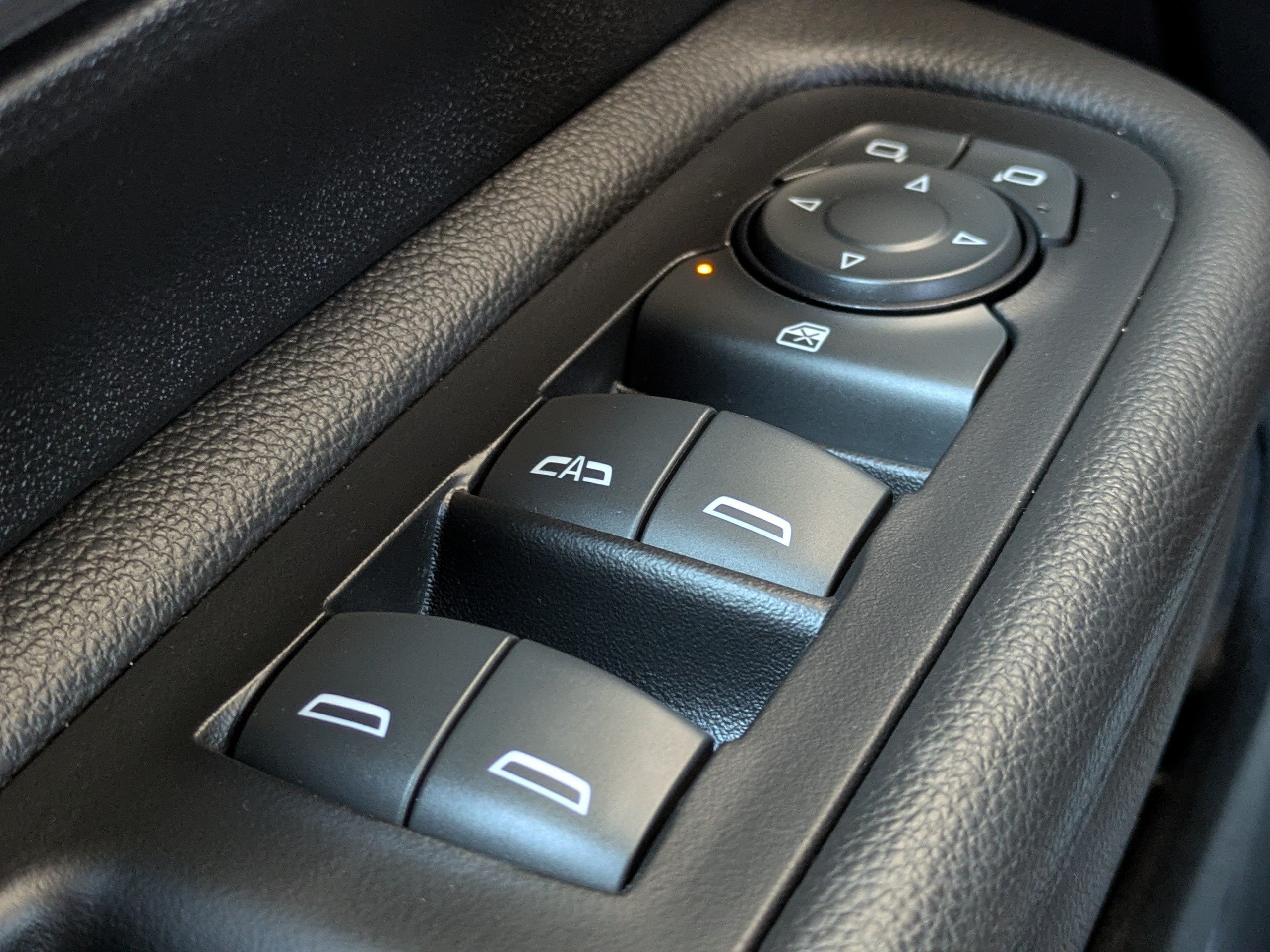 2023 GMC Terrain SLT - Photo 23