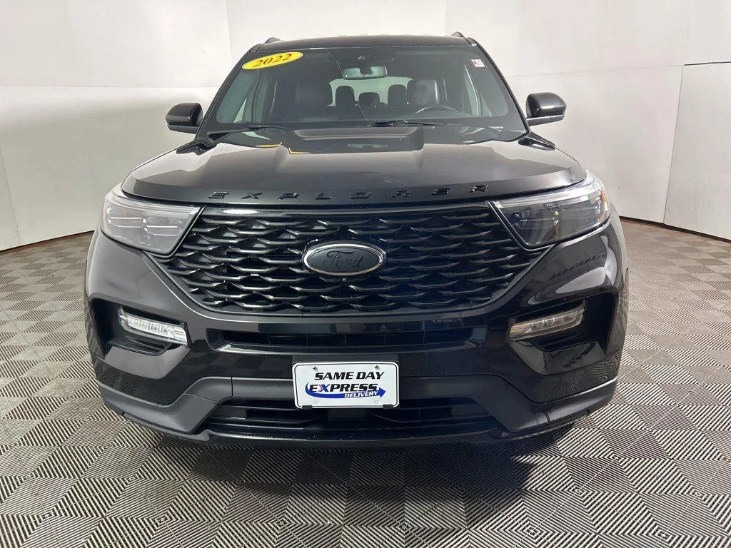 Used 2022 Black Metallic Ford ST-Line image 14